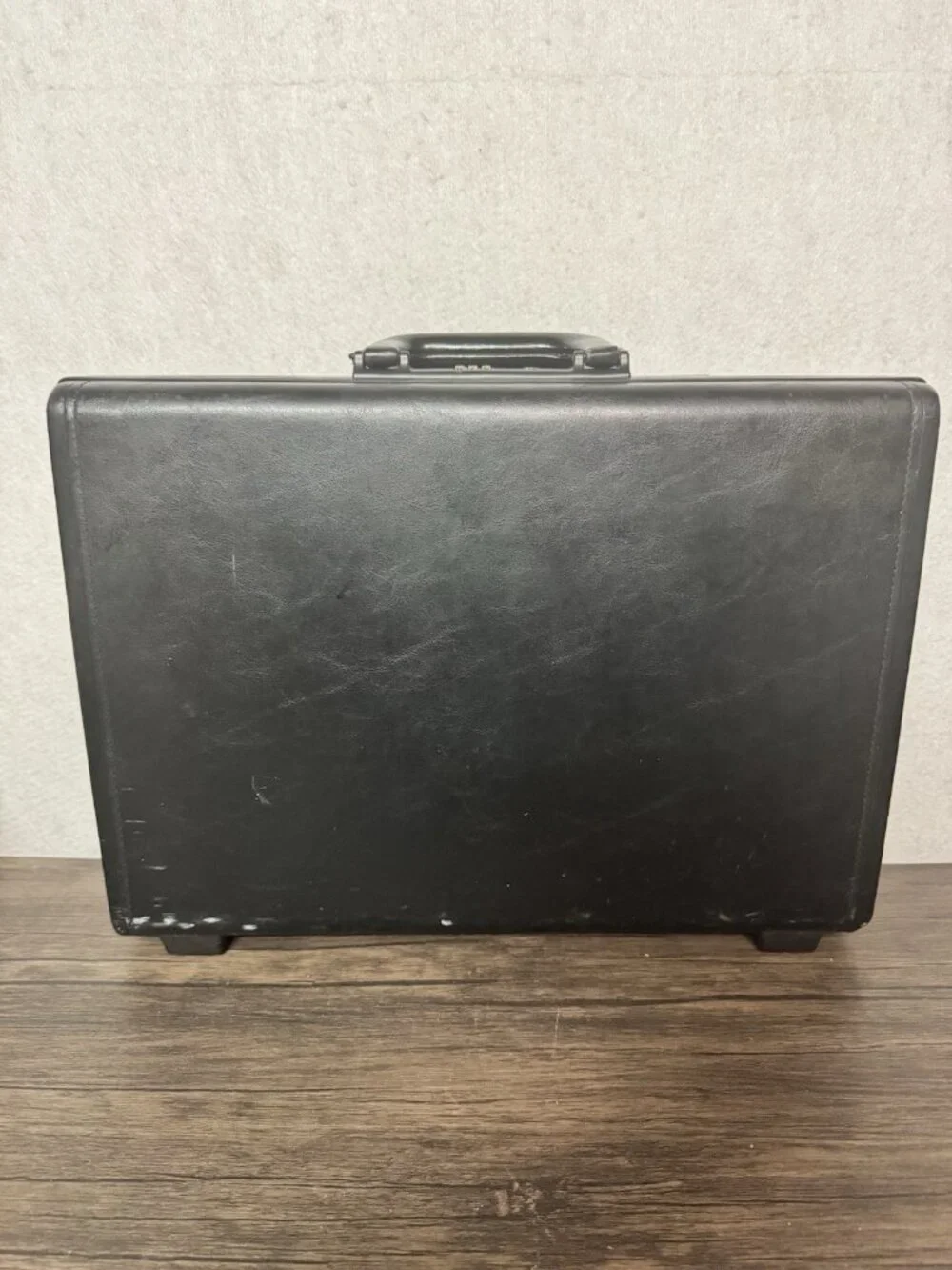 Vintage 90s Samsonite Quantum Classic Hard Shell Briefcase